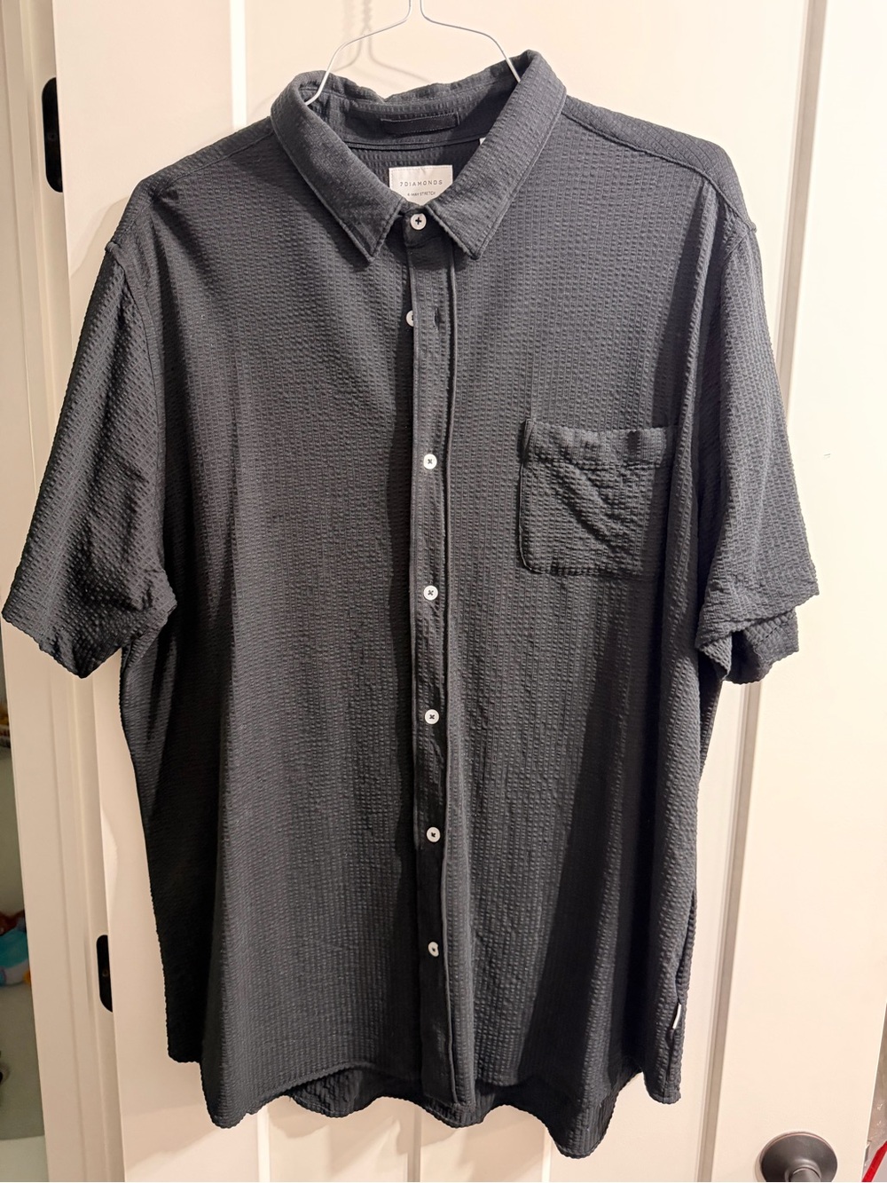 7 Diamonds Men's Charcoal Textured Short-Sleeve Button-Down Shirt